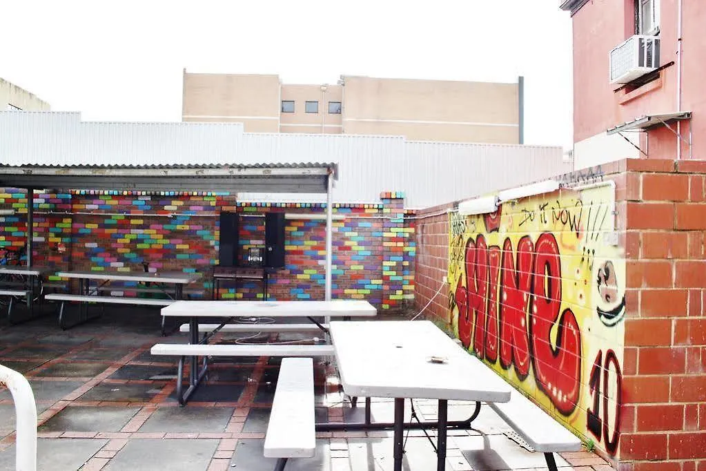 The Hive Hostel - Traveler Friendly, Passport Only Perth